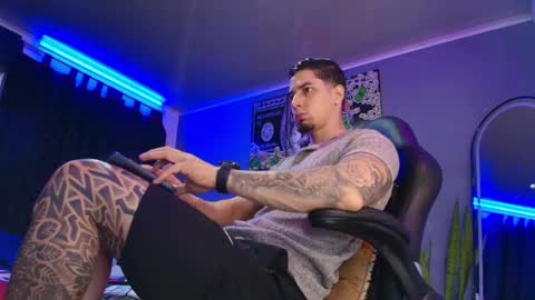 Snapshot of camiloalvarezzz3 chatting on March 2026 12:52:01 PM CAMILO online show from March 2026 12:52:01 PM