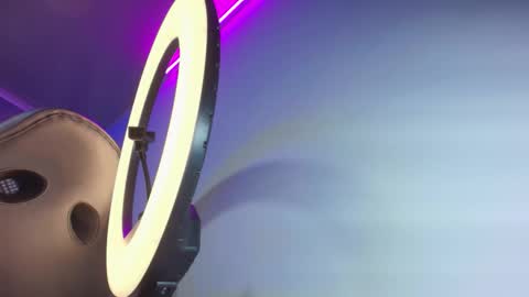 Snapshot of camiloalvarezzz3 chatting on March 2026 01:05:01 PM CAMILO online show from March 2026 01:05:01 PM