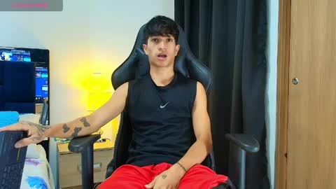 Snapshot of camilobass_ chatting on April 2026 08:22:01 PM Camilo Bass online show from April 2026 08:22:01 PM
