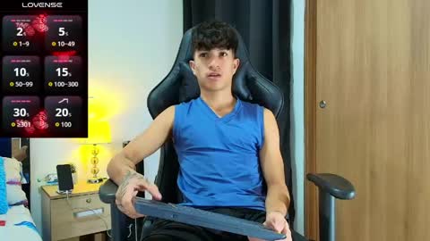 Snapshot of camilobass_ chatting on May 2026 01:46:02 AM Camilo Bass online show from May 2026 01:46:02 AM