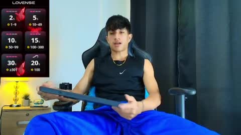 Snapshot of camilobass_ chatting on June 2026 01:11:01 AM Camilo Bass online show from June 2026 01:11:01 AM