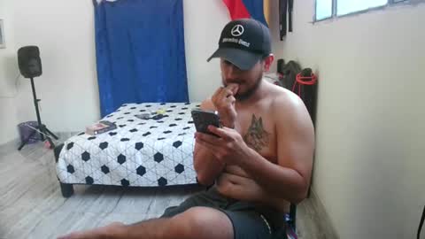 Snapshot of camiloex chatting on February 2025 06:54:02 PM Camilo online show from February 2025 06:54:02 PM