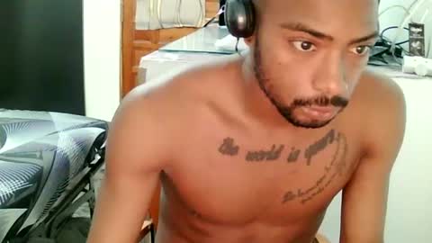 Snapshot of camilopolla22 chatting on June 2026 06:40:01 PM camilopolla22 online show from June 2026 06:40:01 PM