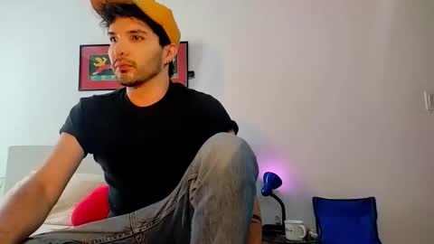 Snapshot of camilosaennz chatting on February 2026 06:26:01 PM camilo online show from February 2026 06:26:01 PM