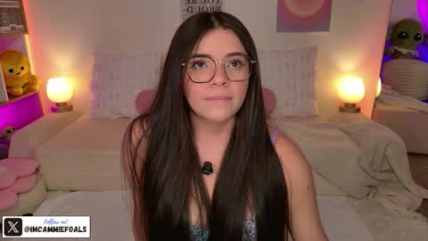 Snapshot of cammiefoalss chatting on March 2026 09:26:01 PM Lets reach 200 thumbs up online show from March 2026 09:26:01 PM