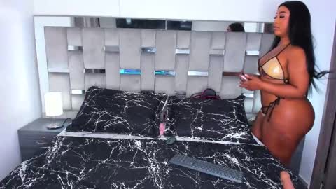 Camila online show from September 2025 10:49:01 AM