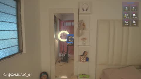 Laura Camila online show from February 2026 03:41:02 PM