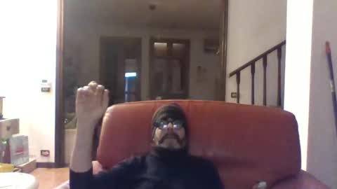 Snapshot of camomilla72 chatting on February 2025 11:35:02 AM Cristian online show from February 2025 11:35:02 AM