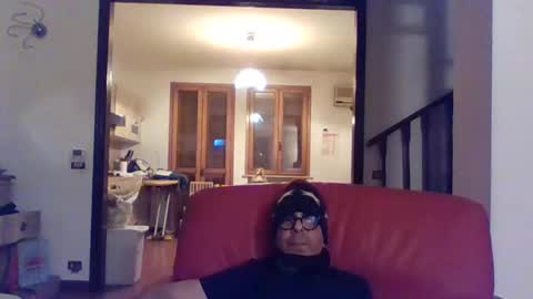Snapshot of camomilla72 chatting on March 2025 03:53:01 PM Cristian online show from March 2025 03:53:01 PM