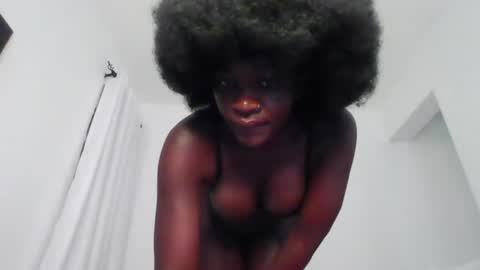 Snapshot of canah2003 chatting on October 2025 06:45:01 AM Canah online show from October 2025 06:45:01 AM