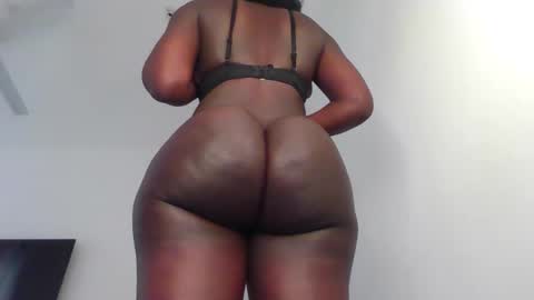 Snapshot of canah2003 chatting on November 2025 05:50:02 AM Canah online show from November 2025 05:50:02 AM