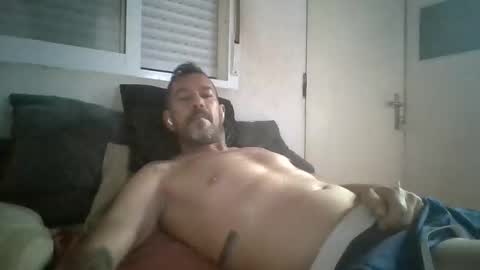 Snapshot of canary_braun chatting on October 2025 07:36:02 PM canary_braun online show from October 2025 07:36:02 PM