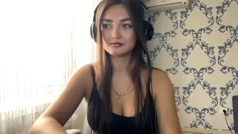 Kate online show from November 2025 08:04:02 AM