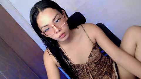 Snapshot of candi_blows chatting on June 2026 03:51:02 AM Candi online show from June 2026 03:51:02 AM