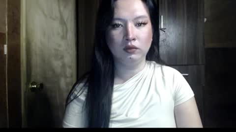 Snapshot of candiiice18 chatting on November 2025 01:00:02 PM candiiice18 online show from November 2025 01:00:02 PM