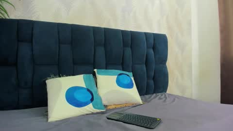 Snapshot of candise_oconnor chatting on October 2025 02:16:01 PM candise online show from October 2025 02:16:01 PM