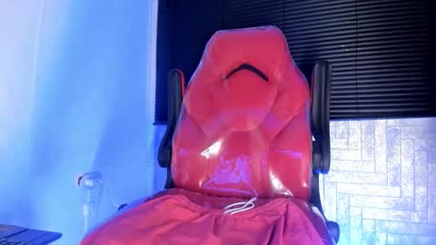 candresruiz online show from October 2025 11:42:02 AM