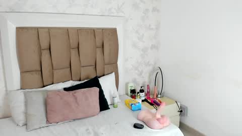 Snapshot of candy5girl chatting on January 2025 10:35:02 PM Candy online show from January 2025 10:35:02 PM
