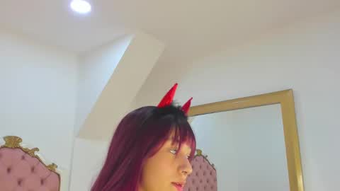 Snapshot of candy5girl chatting on February 2025 07:48:02 PM Candy online show from February 2025 07:48:02 PM