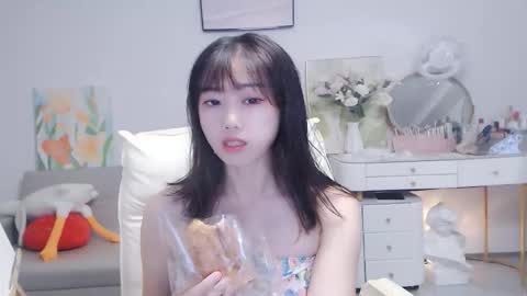 candy8998 online show from September 2025 09:50:01 PM