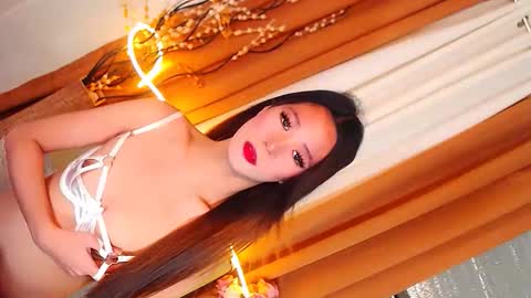 Snapshot of candy_asian69 chatting on March 2026 05:00:02 AM Candy online show from March 2026 05:00:02 AM