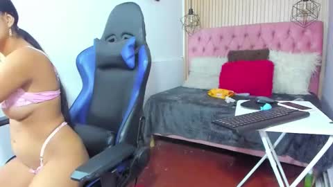 Snapshot of candy_biitch chatting on March 2026 02:46:02 PM Candy biitch online show from March 2026 02:46:02 PM