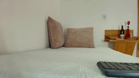 Jolie online show from January 2026 01:13:02 PM