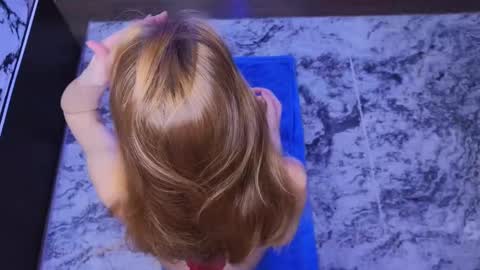 Snapshot of candy_flosse chatting on October 2025 08:27:02 AM candy_flosse online show from October 2025 08:27:02 AM