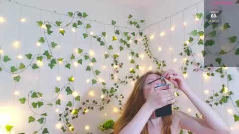 candy_flosse online show from June 2026 06:00:02 AM
