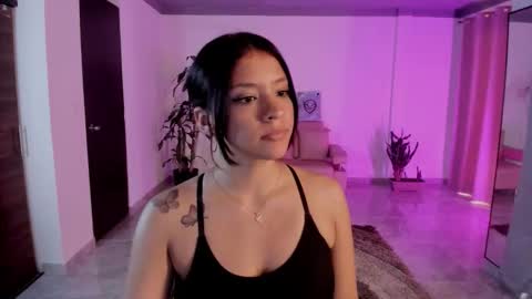candy_fox_19 online show from November 2025 07:15:01 PM