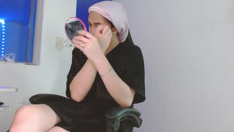 candy_giuliana21 online show from May 2026 06:35:01 PM
