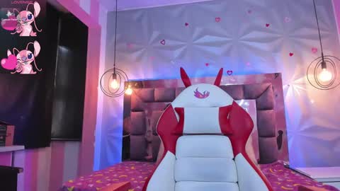 Ania online show from December 2024 05:22:02 PM