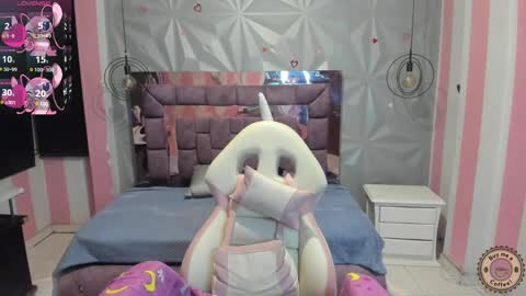 Ania online show from January 2025 11:04:02 AM