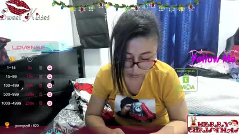 Snapshot of candy_val chatting on December 2024 06:47:01 AM candy_val online show from December 2024 06:47:01 AM