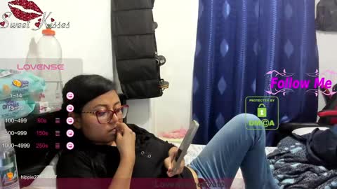 Snapshot of candy_val chatting on March 2025 06:40:02 AM candy_val online show from March 2025 06:40:02 AM