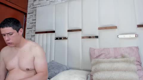 Snapshot of candyandsteven chatting on March 2026 04:09:01 AM candyandsteven online show from March 2026 04:09:01 AM