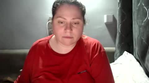 Laura online show from December 2025 05:52:02 PM