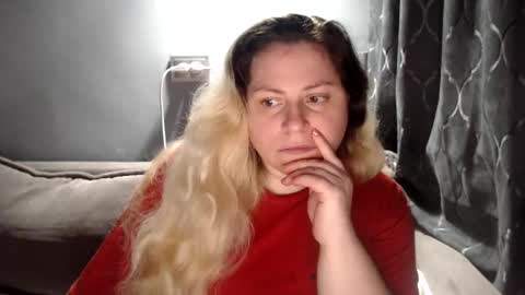 Laura online show from February 2026 07:22:01 PM