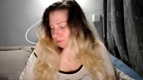 Laura online show from May 2026 05:42:02 PM