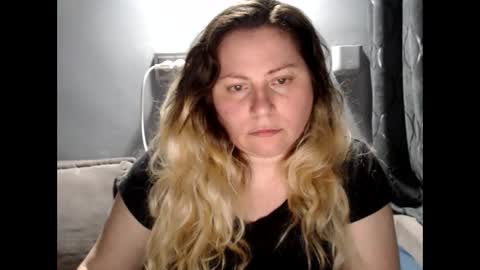 Laura online show from June 2026 11:19:01 PM