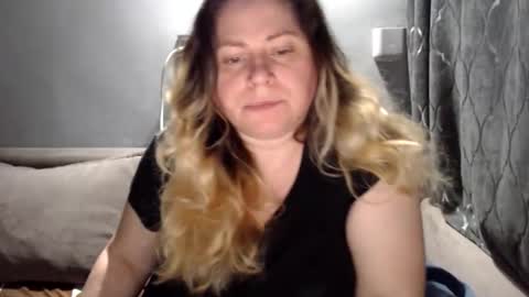 Laura online show from June 2026 11:03:01 PM
