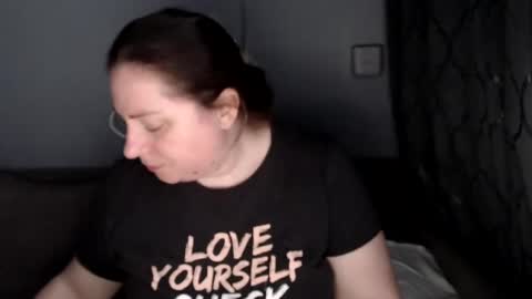 Laura online show from June 2026 11:58:01 AM