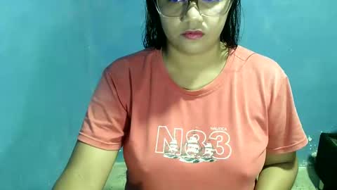 candyflowerlub online show from October 2025 07:45:02 PM