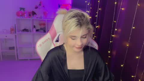 You can call me HH online show from December 2025 06:01:02 PM