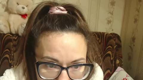 Snapshot of candylady13 chatting on March 2025 12:22:01 PM say meow and send tips online show from March 2025 12:22:01 PM