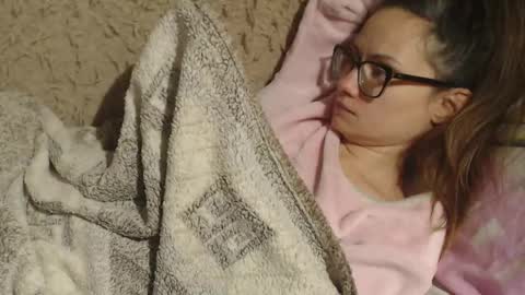 say meow and send tip  online show from December 2024 06:10:02 PM