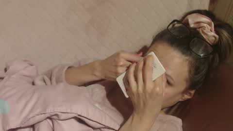 say meow and send tip  online show from November 2025 02:01:02 AM