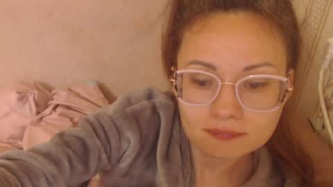 say meow and send tip  online show from April 2026 01:39:02 PM