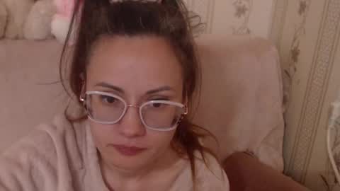 say meow and send tip  online show from May 2026 01:50:02 PM