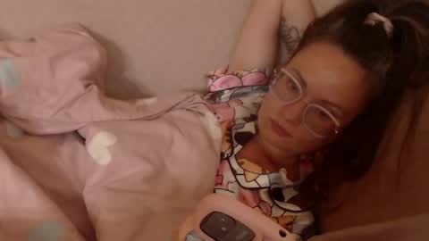 say meow and send tip  online show from May 2026 04:15:02 PM